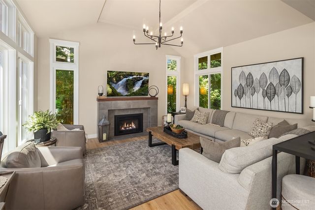 23013 SE 41st Place, Sammamish, WA 98075