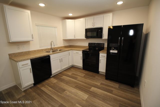 1825 Tulane Avenue SE, Palm Bay, FL 32909