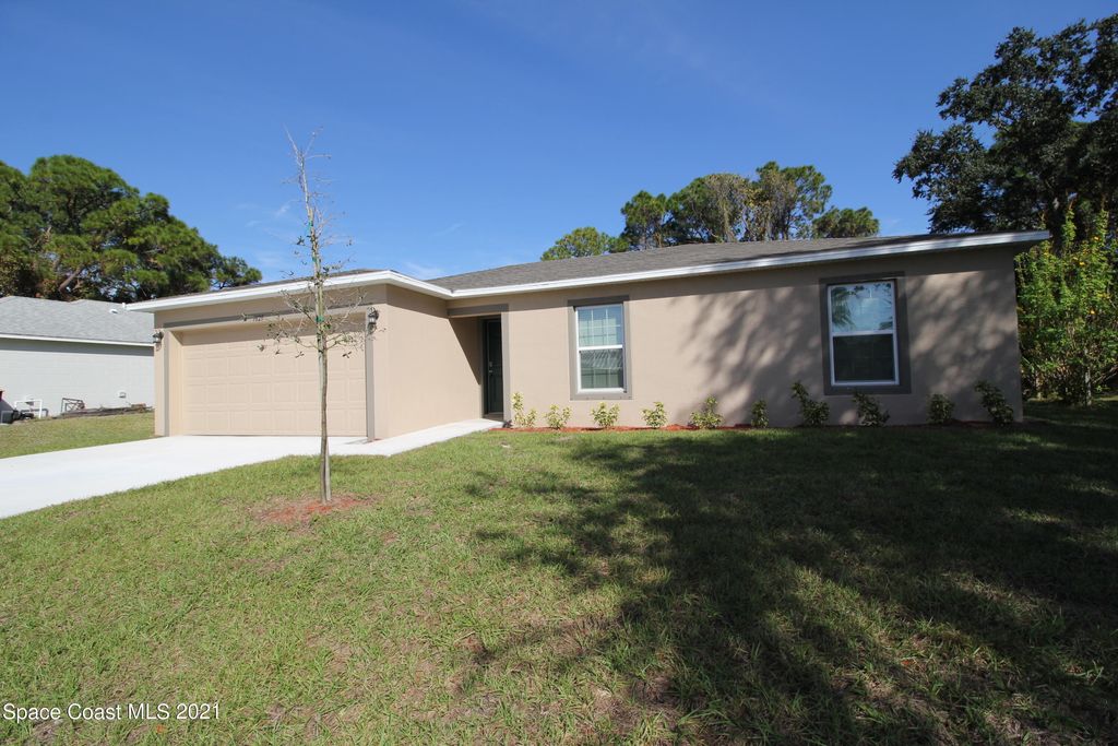1825 Tulane Avenue SE, Palm Bay, FL 32909