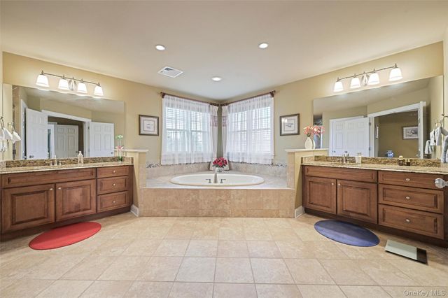42 Deangelis Drive, Monroe, NY 10950