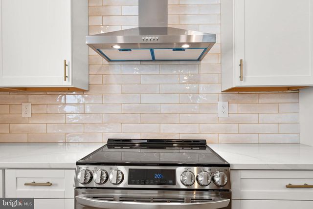 5311 42ND AVE, Hyattsville, MD 20781