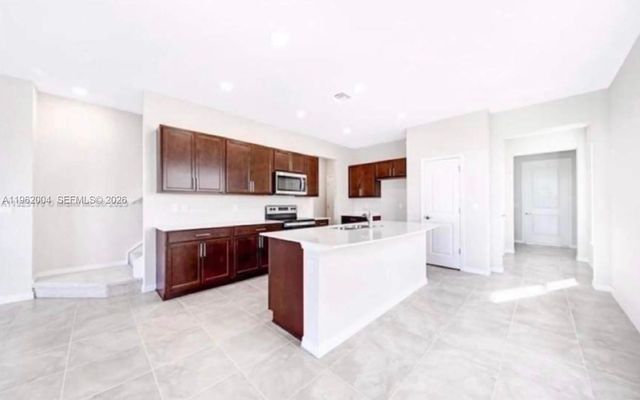 2163 S Appleton Cir S all, Oakland Park, FL 33309