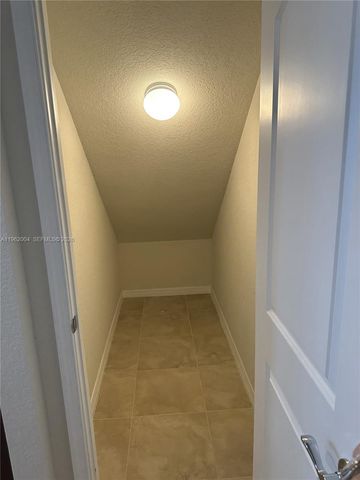 2163 S Appleton Cir S all, Oakland Park, FL 33309