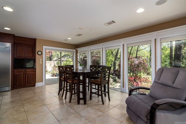 2423 N Rodney Parham Road, Little Rock, AR 72212