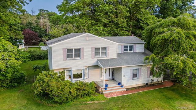 37 Dogwood Hollow Lane, Miller Place, NY 11764