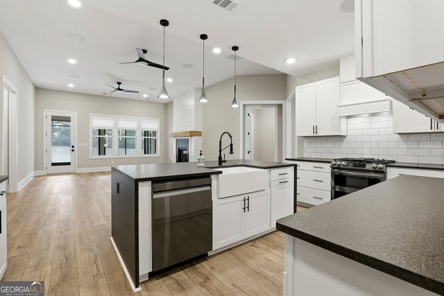 223 Sweetbay Court, Peachtree City, GA 30269