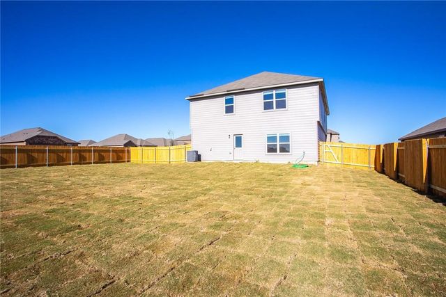 14201 Prairie Sod LN, Elgin, TX 78621