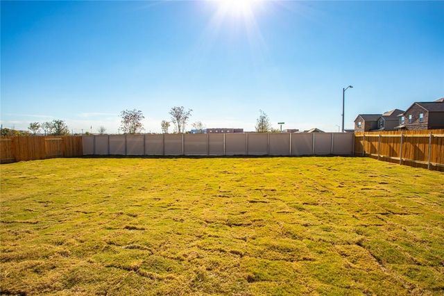 14201 Prairie Sod LN, Elgin, TX 78621