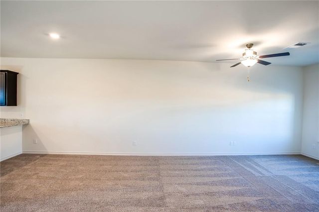 14201 Prairie Sod LN, Elgin, TX 78621