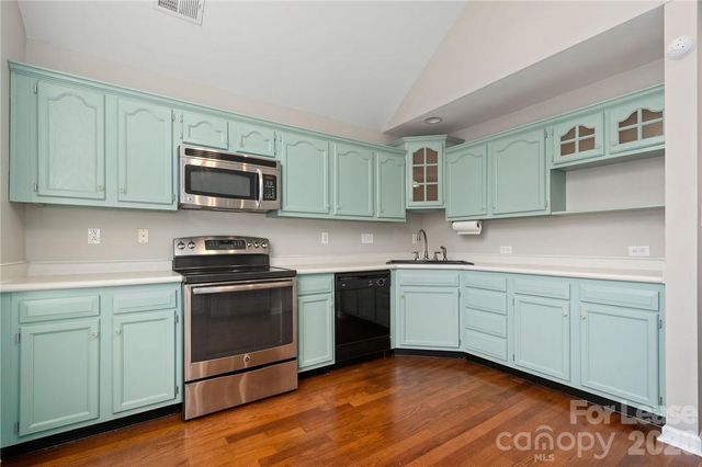 8401 Southgate Commons Drive, Charlotte, NC 28277