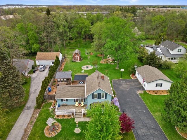 520 Oakwood ROAD, Oak Creek, WI 53154
