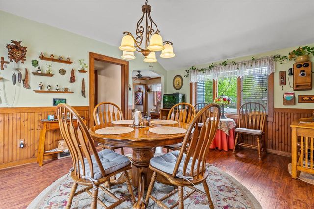 520 Oakwood ROAD, Oak Creek, WI 53154