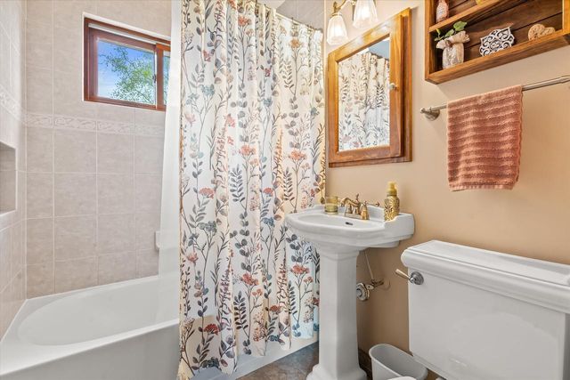 520 Oakwood ROAD, Oak Creek, WI 53154