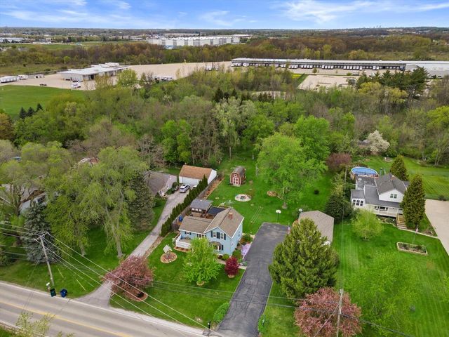 520 Oakwood ROAD, Oak Creek, WI 53154