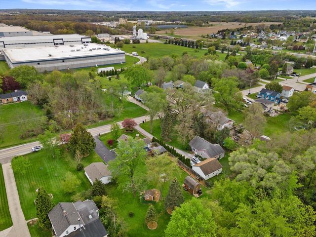520 Oakwood ROAD, Oak Creek, WI 53154