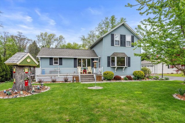 520 Oakwood ROAD, Oak Creek, WI 53154