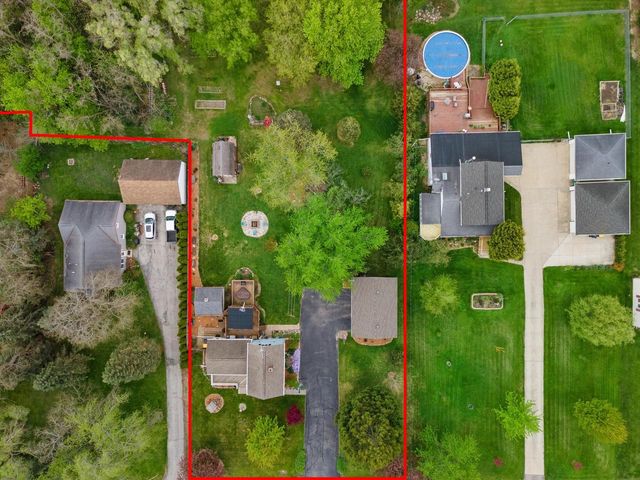 520 Oakwood ROAD, Oak Creek, WI 53154