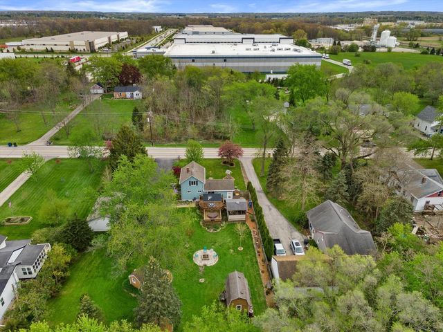 520 Oakwood ROAD, Oak Creek, WI 53154