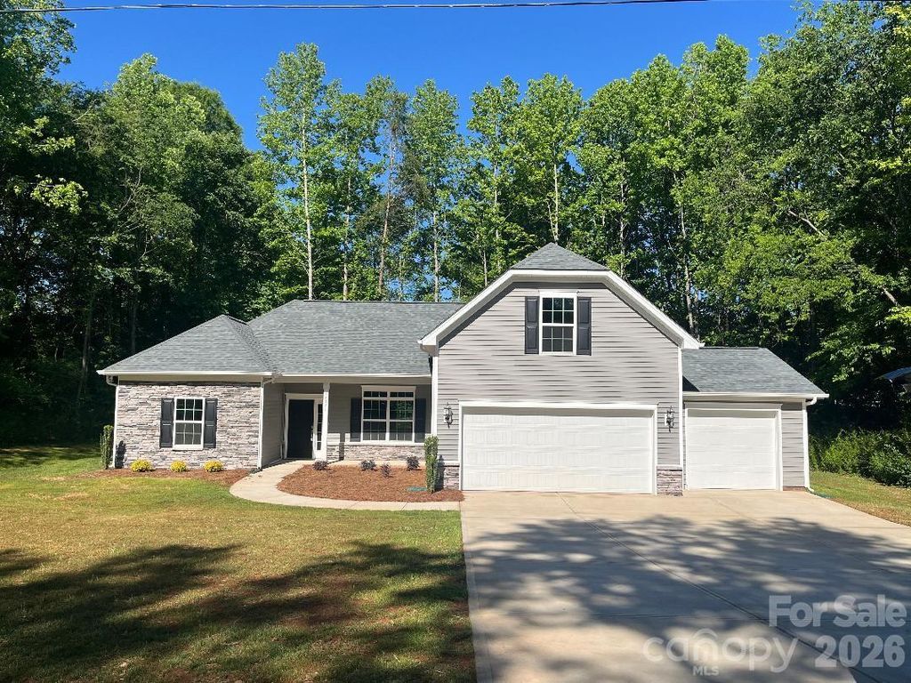 12321 Edna Drive, Huntersville, NC 28078