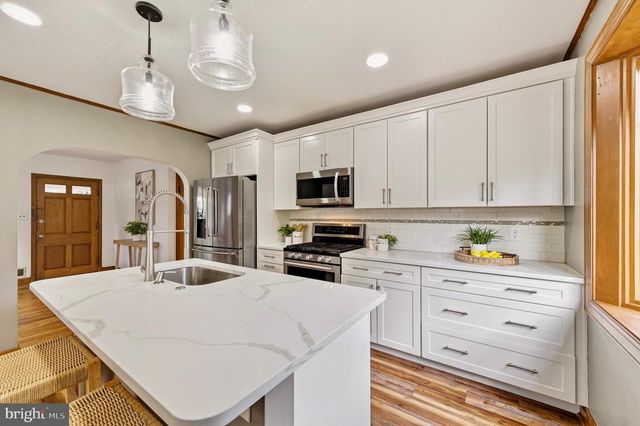 621 WOODSDALE RD, Baltimore, MD 21228