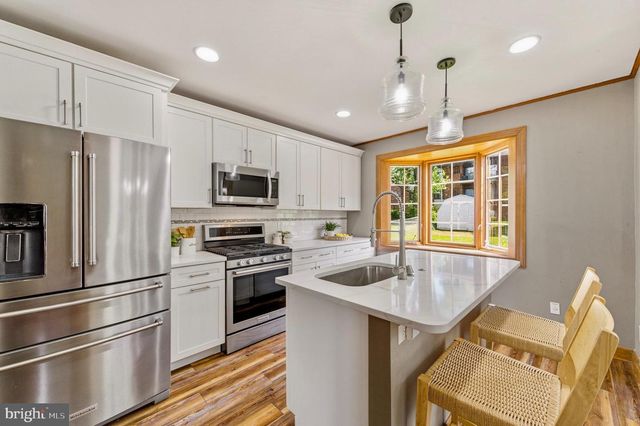 621 WOODSDALE RD, Baltimore, MD 21228