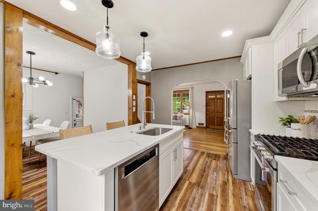 621 WOODSDALE RD, Baltimore, MD 21228