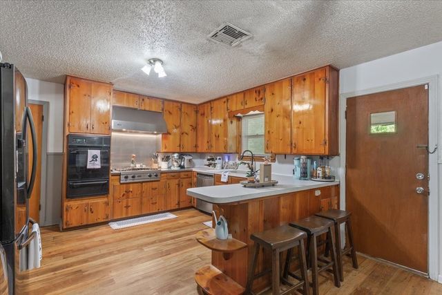 139 Meadowbrook Street, Robinson, TX 76706