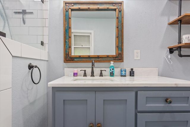 139 Meadowbrook Street, Robinson, TX 76706