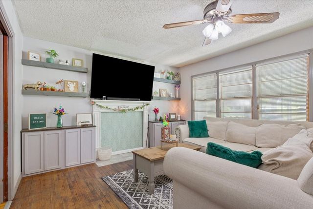 139 Meadowbrook Street, Robinson, TX 76706