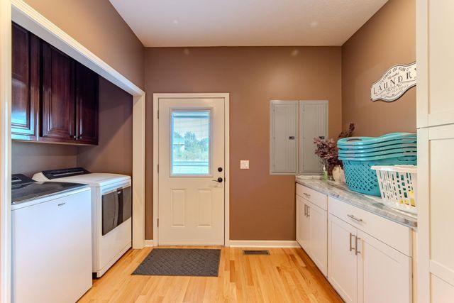 2705 OAK GROVE RD, Savannah, TN 38372