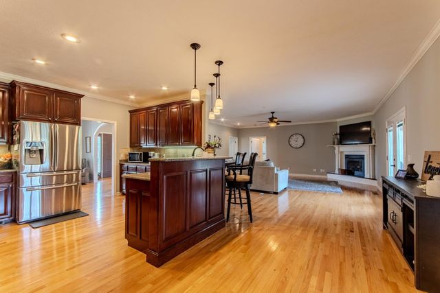 2705 OAK GROVE RD, Savannah, TN 38372