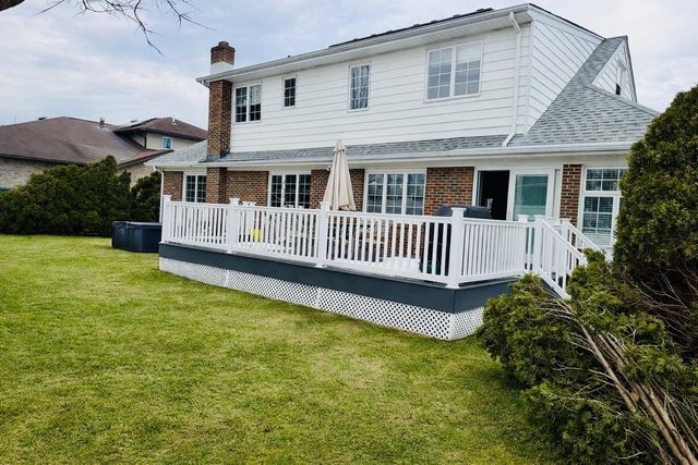 6 WALTER PL, Secaucus, NJ 07094