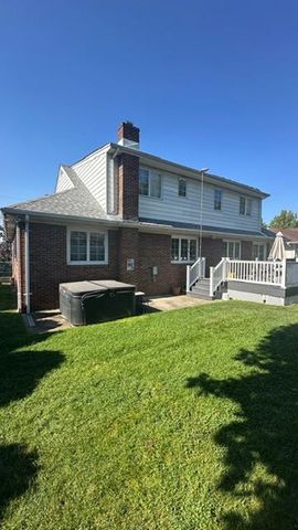 6 WALTER PL, Secaucus, NJ 07094