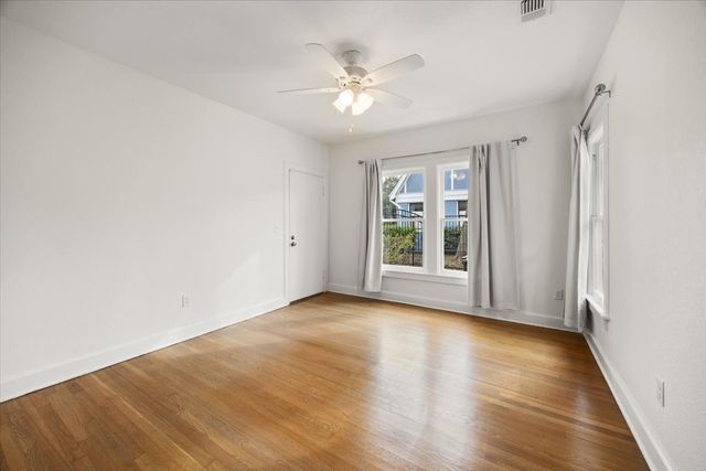 2118 Stanley Avenue, Fort Worth, TX 76110