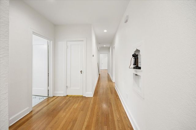 2118 Stanley Avenue, Fort Worth, TX 76110