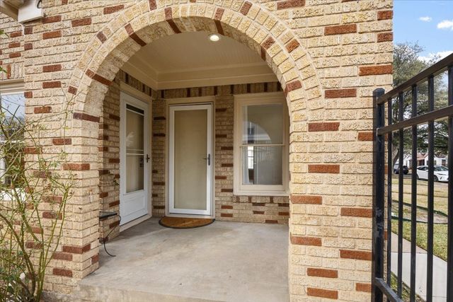 2118 Stanley Avenue, Fort Worth, TX 76110