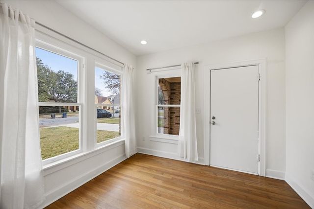 2118 Stanley Avenue, Fort Worth, TX 76110