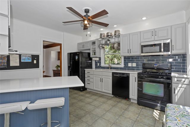 315 58th Street, Des Moines, IA 50312