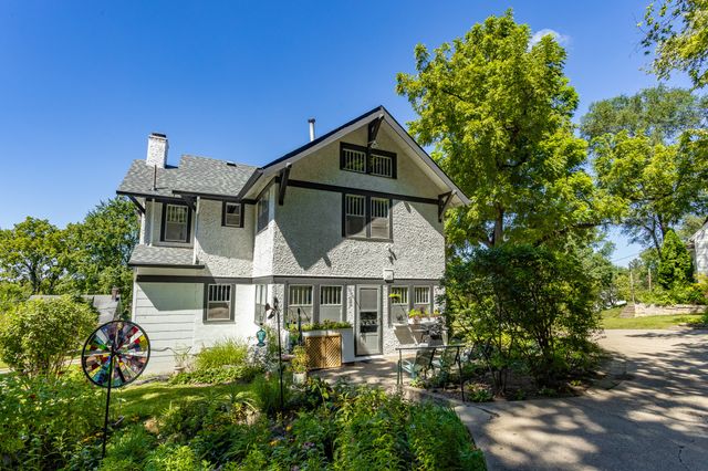 315 58th Street, Des Moines, IA 50312