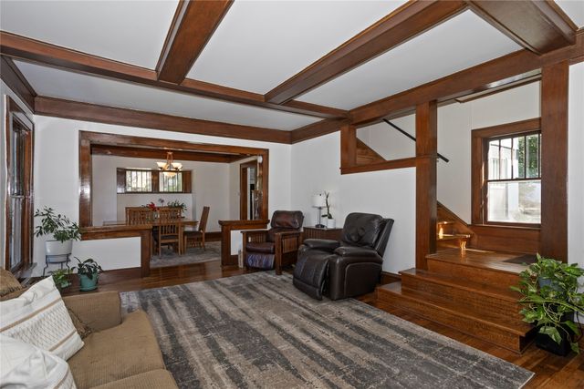 315 58th Street, Des Moines, IA 50312