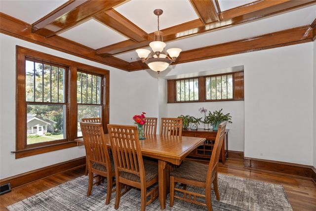 315 58th Street, Des Moines, IA 50312