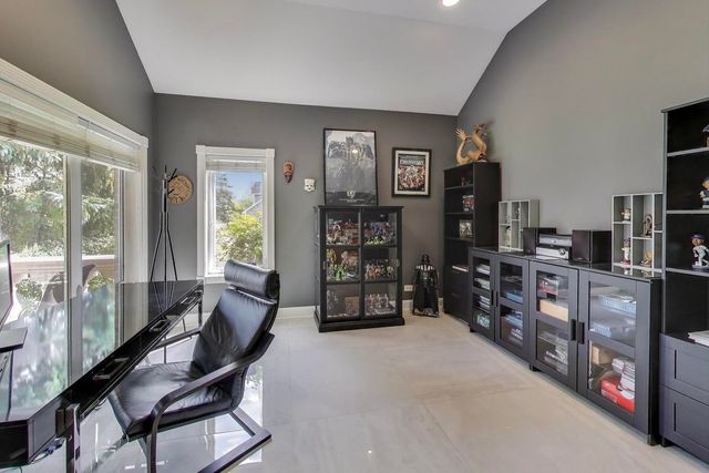 7215 Inverway Drive, Lakewood, IL 60014