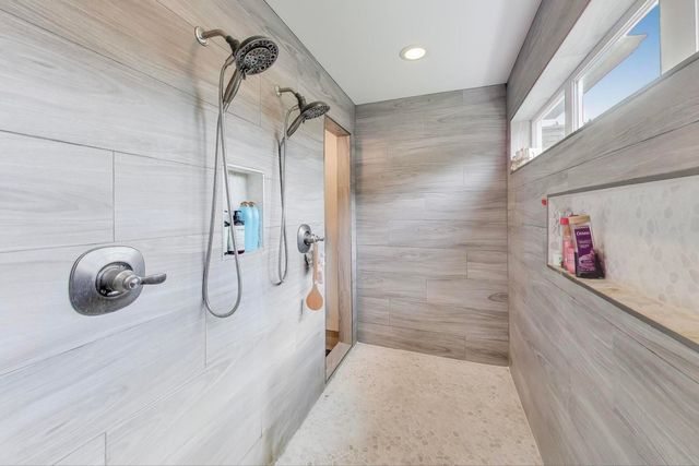 7215 Inverway Drive, Lakewood, IL 60014