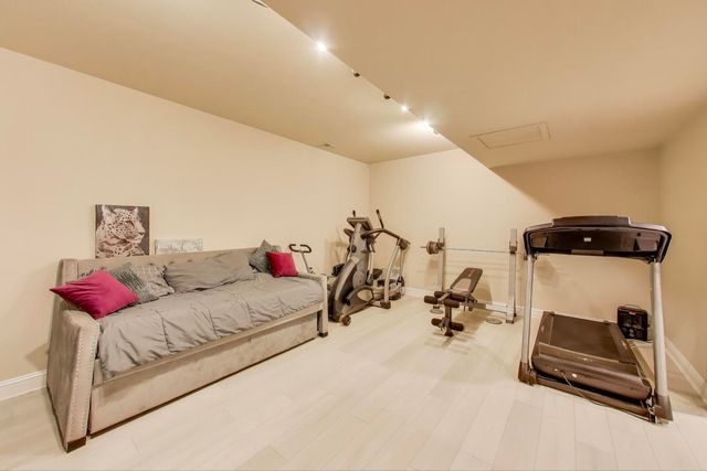 7215 Inverway Drive, Lakewood, IL 60014