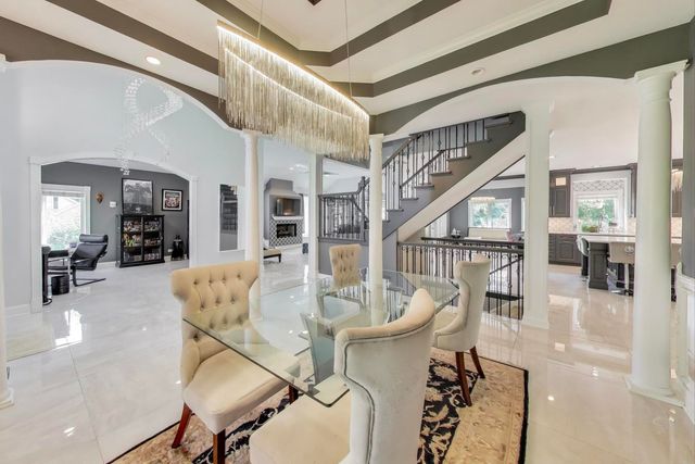 7215 Inverway Drive, Lakewood, IL 60014