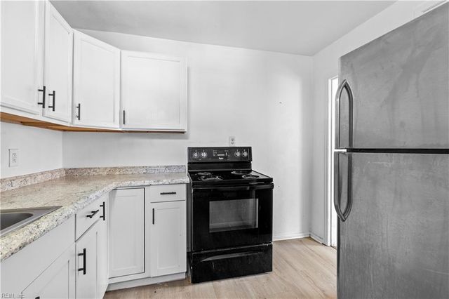 2404 Richmond AVE, Portsmouth, VA 23704
