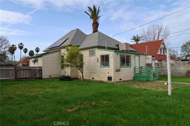806 Walnut Street, Corning, CA 96021