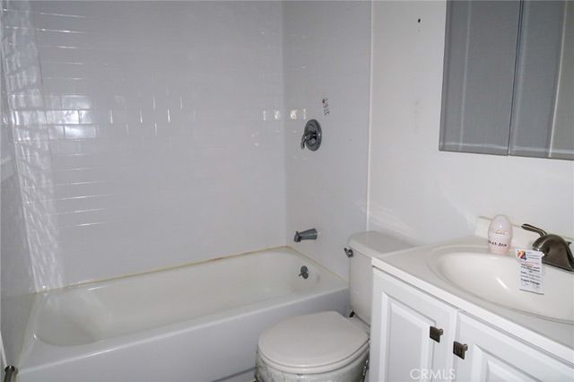 806 Walnut Street, Corning, CA 96021