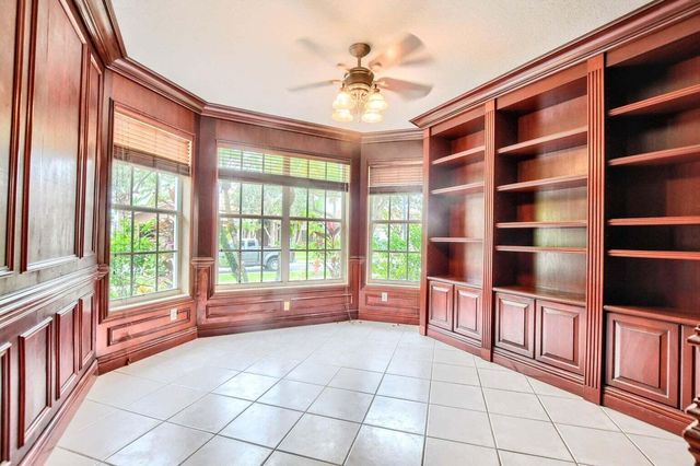 19474 Saturnia Lakes Drive, Boca Raton, FL 33498