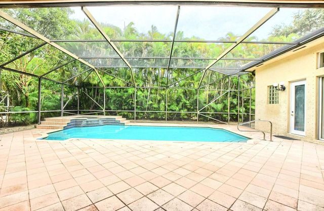 19474 Saturnia Lakes Drive, Boca Raton, FL 33498